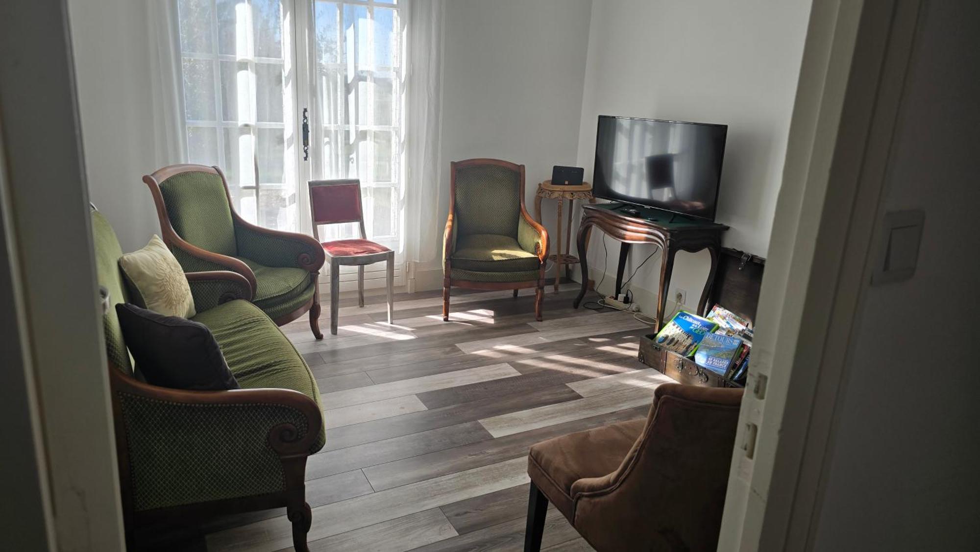 La Veuzaine Bed & Breakfast Онзан Екстериор снимка